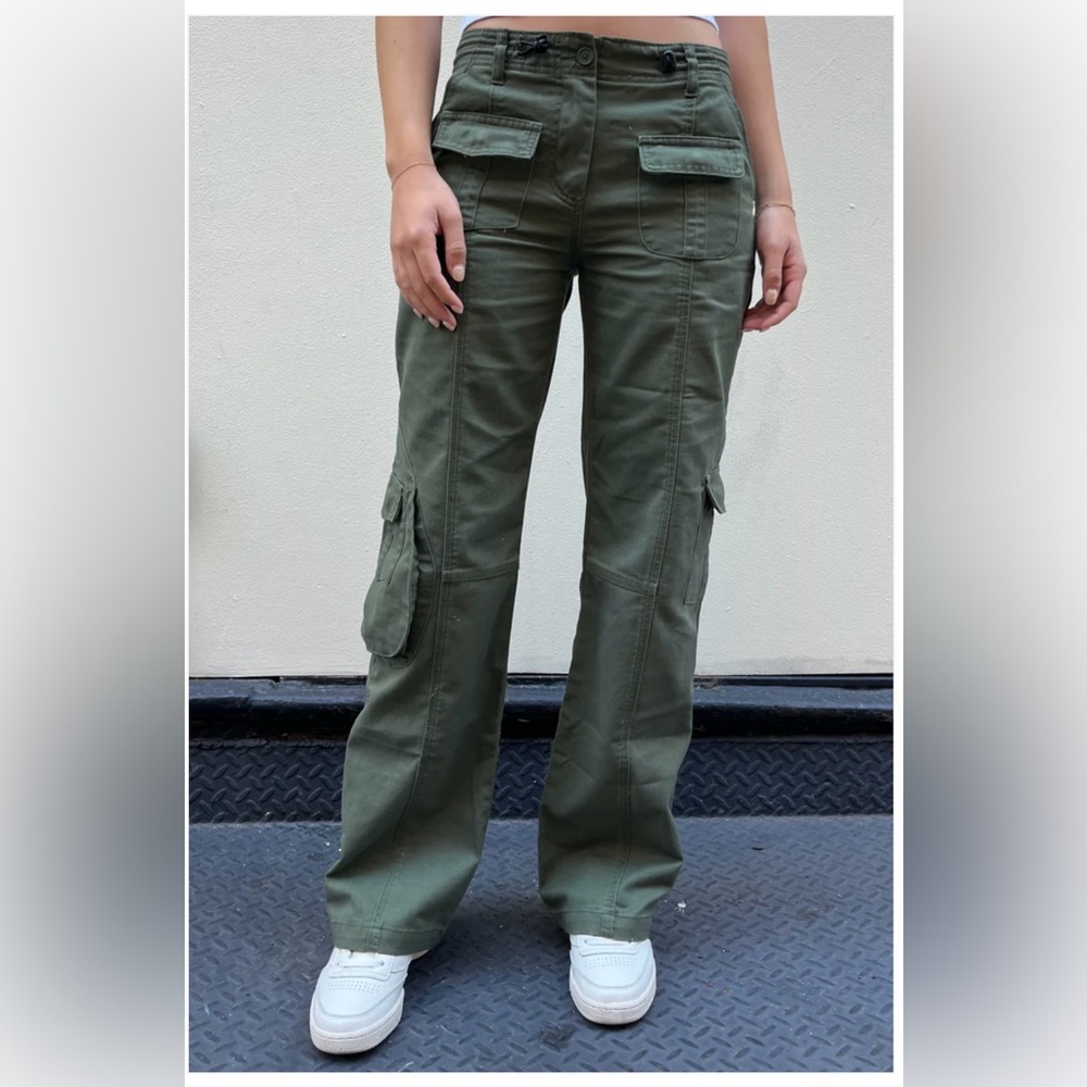 BRANDY MELVILLE KIM CARGO PANTS